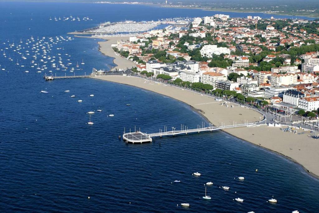 Bel Appt T2 Centre-Ville D'Arcachon Avec Terrasse Et Parking Luaran gambar